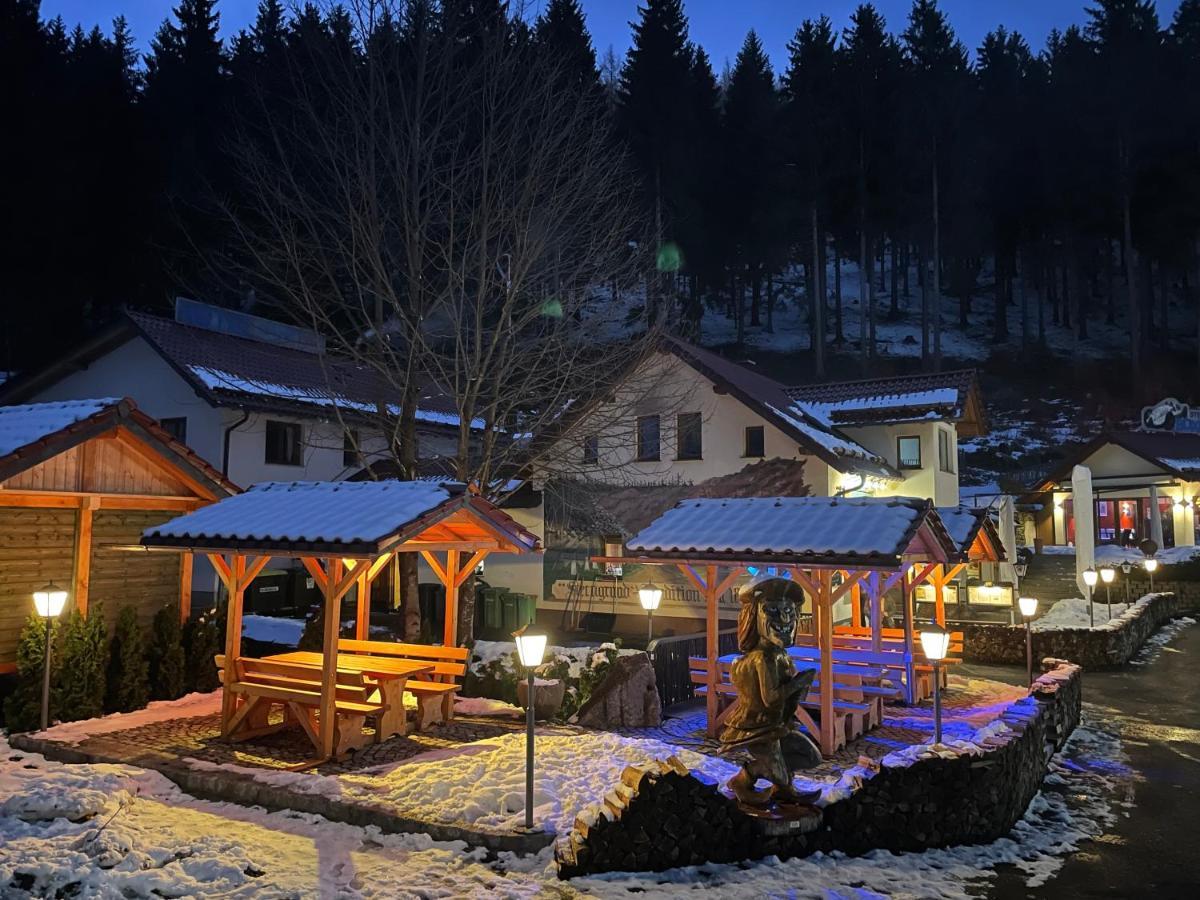 Hotel & Gasthaus Sterngrund Zella-Mehlis Luaran gambar