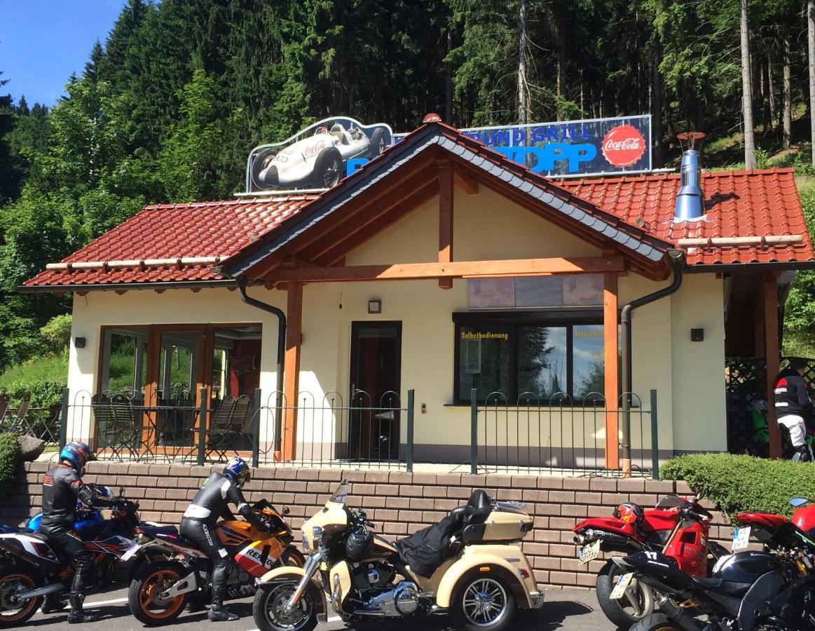 Hotel & Gasthaus Sterngrund Zella-Mehlis Luaran gambar